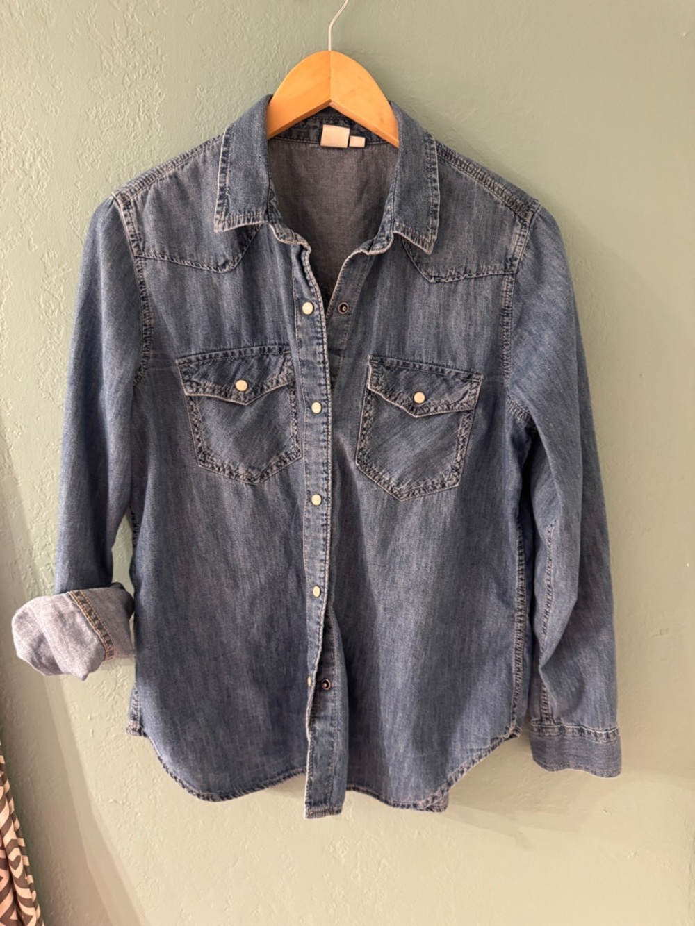 GAP Denim Button-Down Shirt in Medium Blue